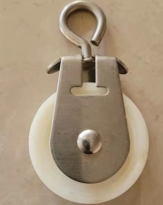 Plastic And Stainless Steel Poultry Pulley For Drinking Line Feeding Line