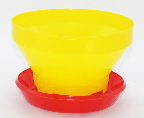 Taza del alimentador del pollo para las codornices viejas del pájaro de la paloma del pollo del día
